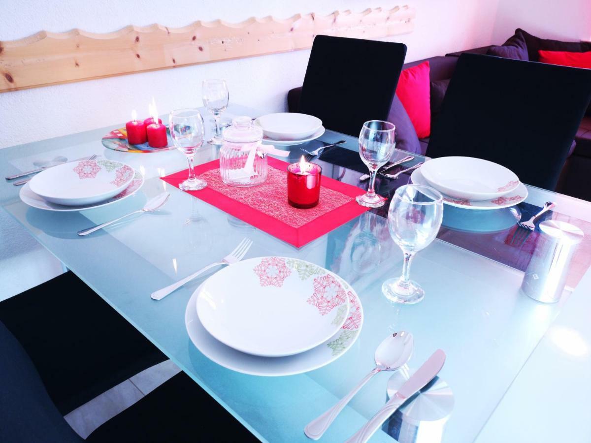 Apartman "Sabine Red" With Heated Pool Omišalj Eksteriør billede